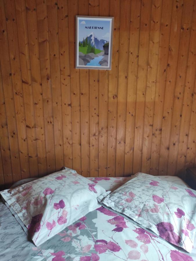 Bel appartement au rez de chaussée d'un chalet Jarrier Exterior foto